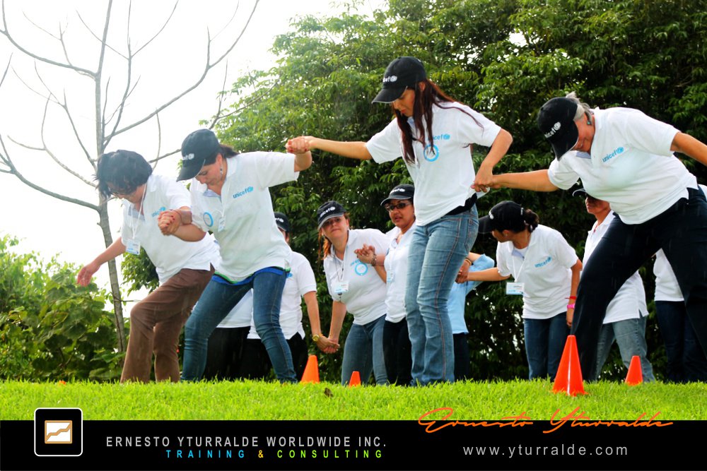 Taller experiencial para organizaciones en Bogotá con foco en reflexión y aprendizaje