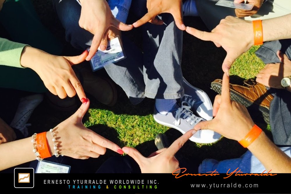 Actividad corporativa en Colombia orientada a cohesión, sinergia y relaciones de equipo