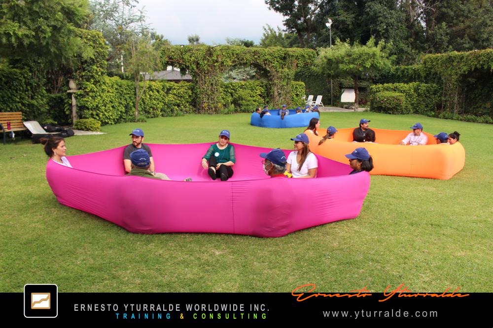 Actividad experiencial empresarial en Colombia para fortalecer vínculos entre colaboradores